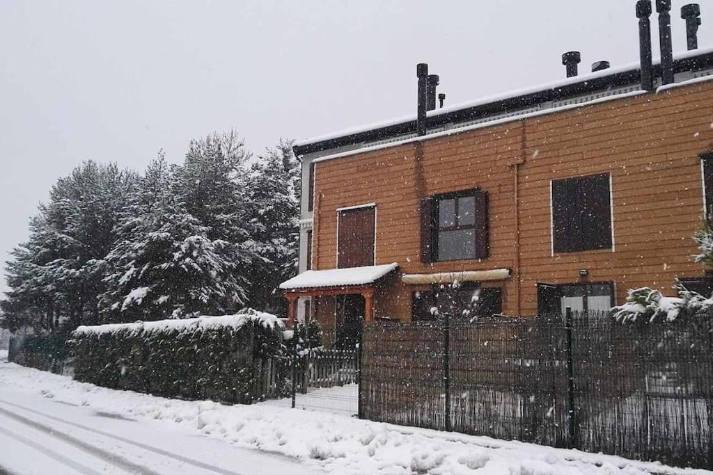Casa Nora Вільянуа Екстер'єр фото